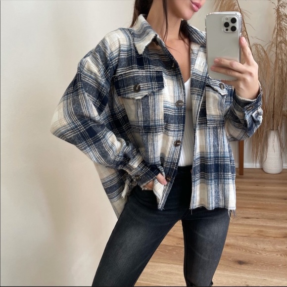 🆕🔄 Reposh Grace Distressed Plaid Jacket | Navy - Picture 5 of 10